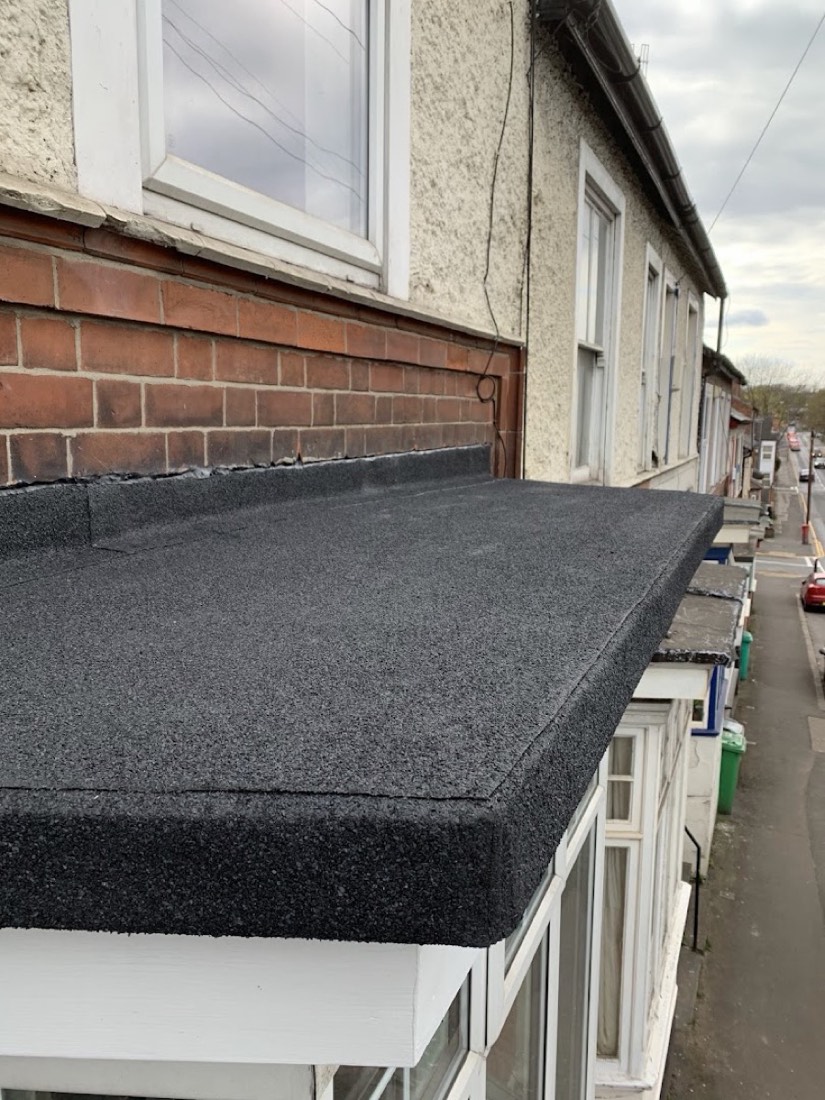 New felt flat roof on a bay window